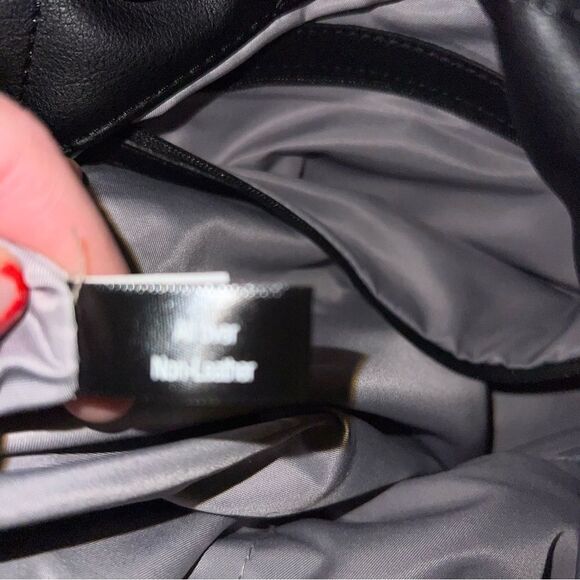 INC Quilted Black Leather Shoulder Bag - Picture 4 of 9